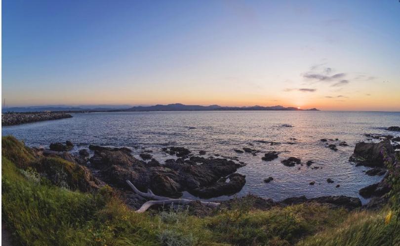 Frejus-plage Et Centre-ville, 28 M2, Accueil 4 Personnes, Francais, English Spoken Appartement *